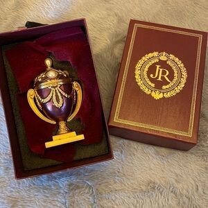 𝅺joan Rivers Lost treasure egg Faberge style in box with paperwork 🤩🤩🤩🤩